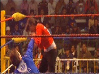 Konnie Huq Pied / Wrestling