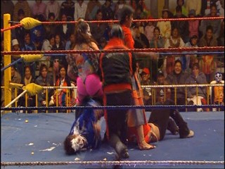 Konnie Huq Pied / Wrestling