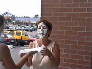 A mom gets pied