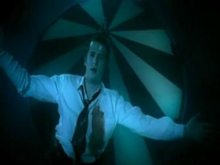 Love Me If You Dare (2003)