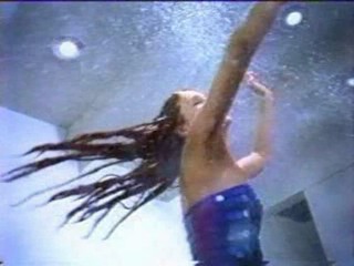 Garnier Fructis - advertisment