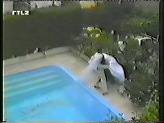 Funny Video - Bride in pool
