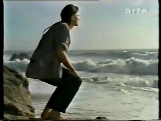 Arte - white dresss in sea and rowing boat