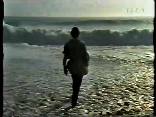 Arte - white dresss in sea and rowing boat