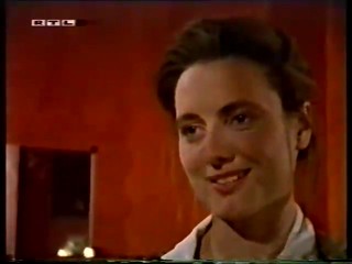 RTL - Badewanne im weissen Hosenanzug