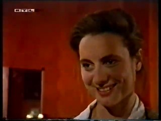 RTL - Badewanne im weissen Hosenanzug