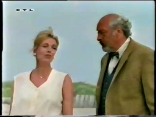 RTL - lady wading wearing white trousers-qt