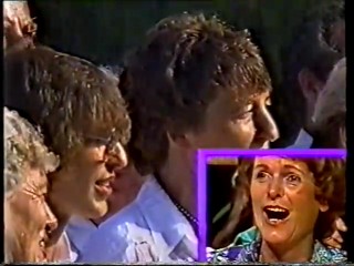 ARD - Choir singing in rain