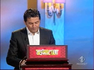 Distraction (Italian Version)