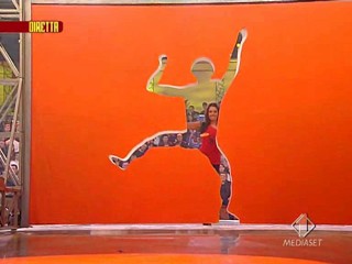 Distraction (Italian Version)