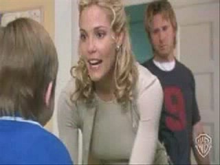 See Spot Run; Leslie Bibb splashed with mud