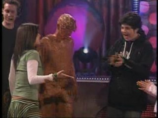 On Air Dare- Lisa Foiles Chilli bath