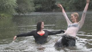 EE Wetlook, sample of Daisy & Jasmine