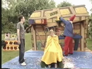 Kate Buzzy business clip from Diggin it