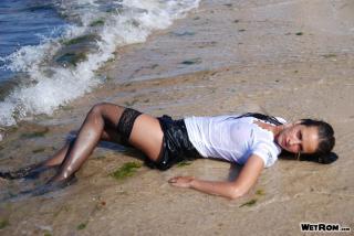 EuroWAM DVD #047 (wetlook)