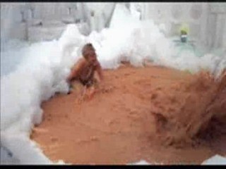 Ann Margret spills the beans