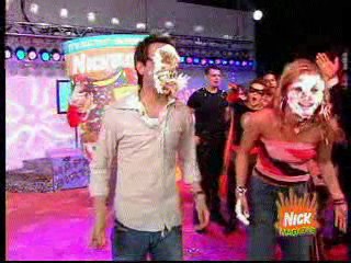 Alanis Morisette music video, pie scene