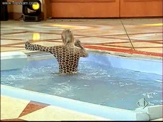 Distraction - pool dunking game