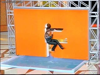 Distraction - pool dunking game