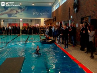 BÃ¼rgermeisterin geht baden