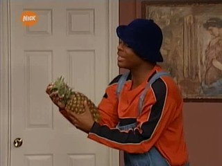 Linda Cardellini - Kenan & Kel - The Chicago Witch Trials