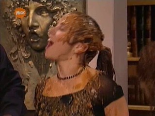 Linda Cardellini - Kenan & Kel - The Chicago Witch Trials