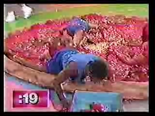 College Madhouse,  Oatmeal Wrestling