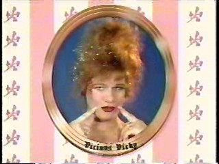 G.L.O.W. - Vicky Victory