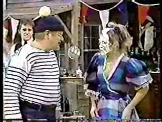 Benny Hill,  College Madhouse