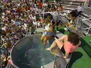 Family Challenge dunk tank