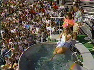 Family Challenge dunk tank