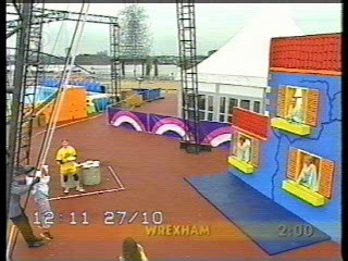 Live and Kicking,  Misc pies and messy