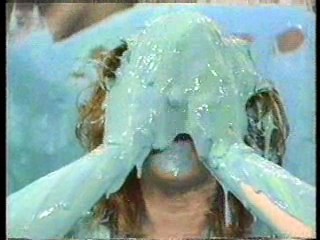 Drop the Dead Donkey,  Noel's House Party