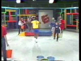 Circus Pie Fight,  Bette Midler, Crackerjack,  How Dare You