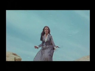 Prega il morto e ammazza il vivo