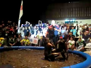 Philipinres Motorcycle Convention mudwrestling