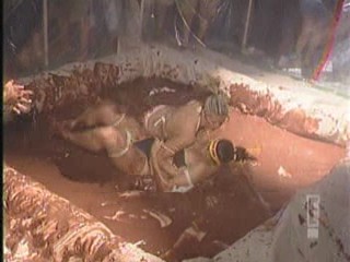 E Channel: Pudding wrestling