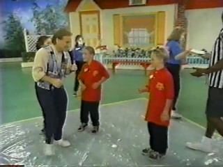 Family challenge, 2 moms pie