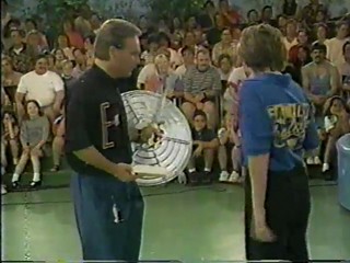 Family Challenge - pie and gunge balloon