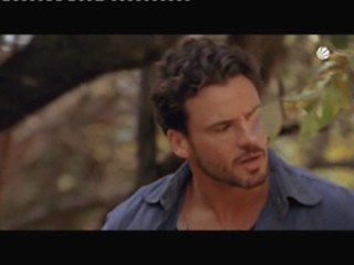 Im Brautkleid durch Afrika 