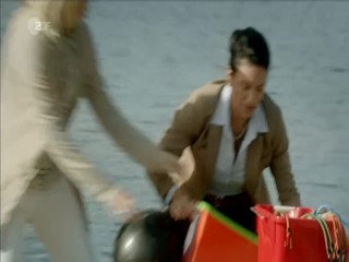 Dora Heldt - Bei Hitze ist es wenigstens nicht kalt