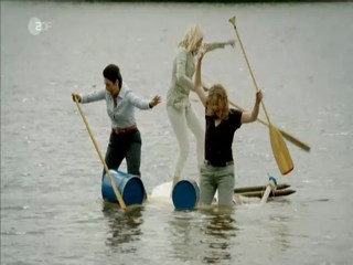 Dora Heldt - Bei Hitze ist es wenigstens nicht kalt