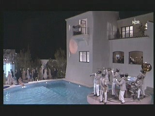 Le Coup du Parapluie