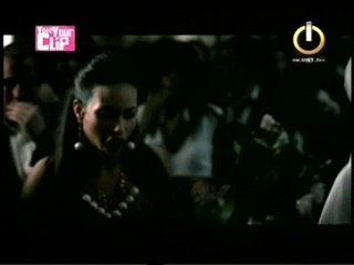 Kelly Clarkson -  BehindThese Hazel Eyes