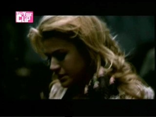 Kelly Clarkson -  BehindThese Hazel Eyes