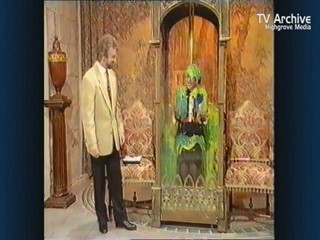 NOELâ€™S HOUSE PARTY