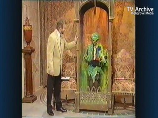 NOELâ€™S HOUSE PARTY