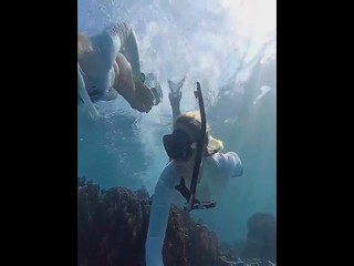 Stephanie &Margo underwater