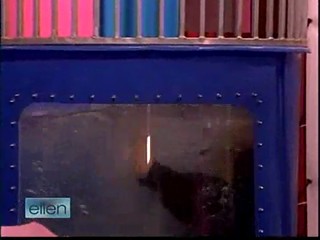 The Ellen Show: Jenny McCarthy dunked