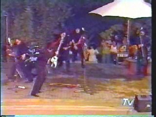 El Chapuzon (Karaoke Water Game)